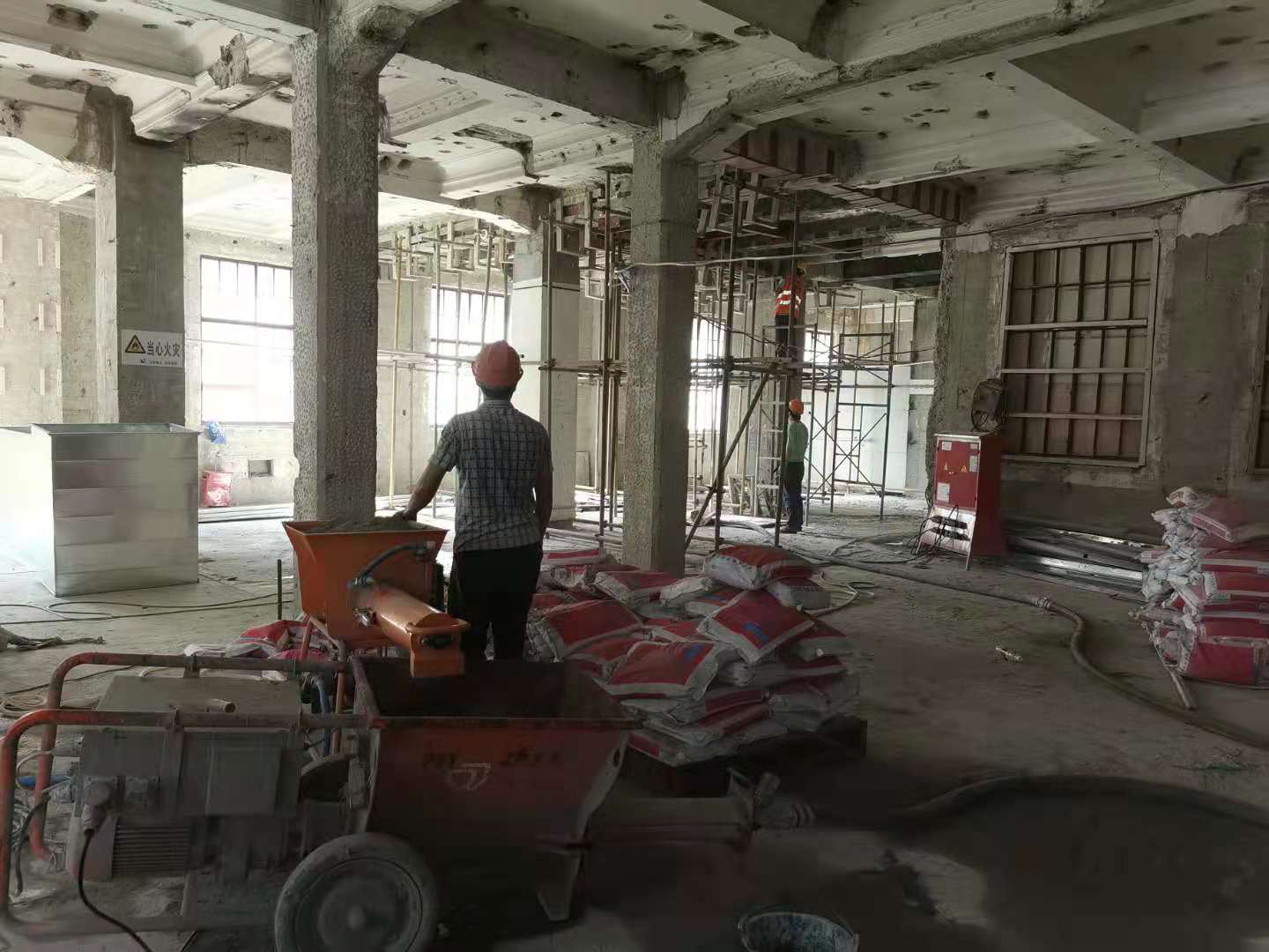 使用CC宝聚合物修补砂浆的时候要特别注意！