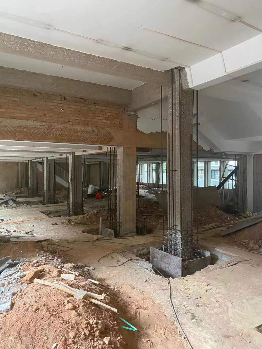 路面起皮，，，，，，，，脱皮要怎么才能避免？？？？？？