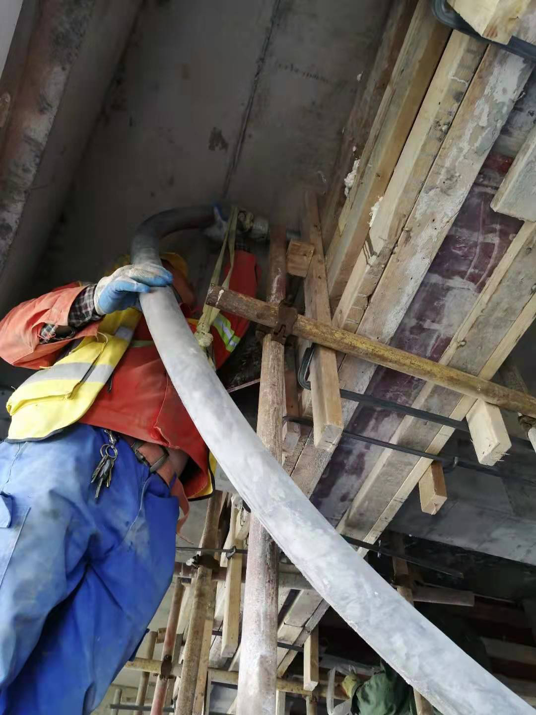 防水层出现问题，，，，，，怎么处理？？？？？（上）