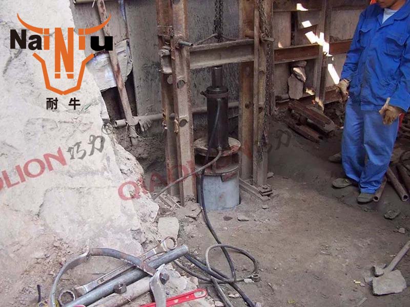 混凝土耐久性指的是什么？？？？？？（一）