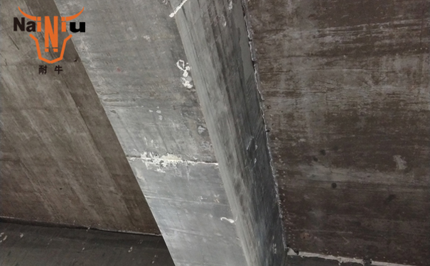 CC宝聚合物修补砂浆后期开裂？？？？？？